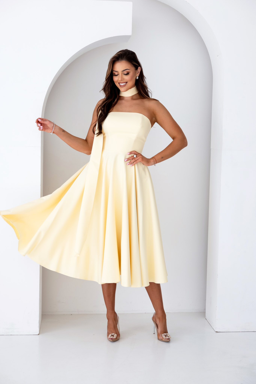 Elegancka gorsetowa midi Sukienka Asti żółty