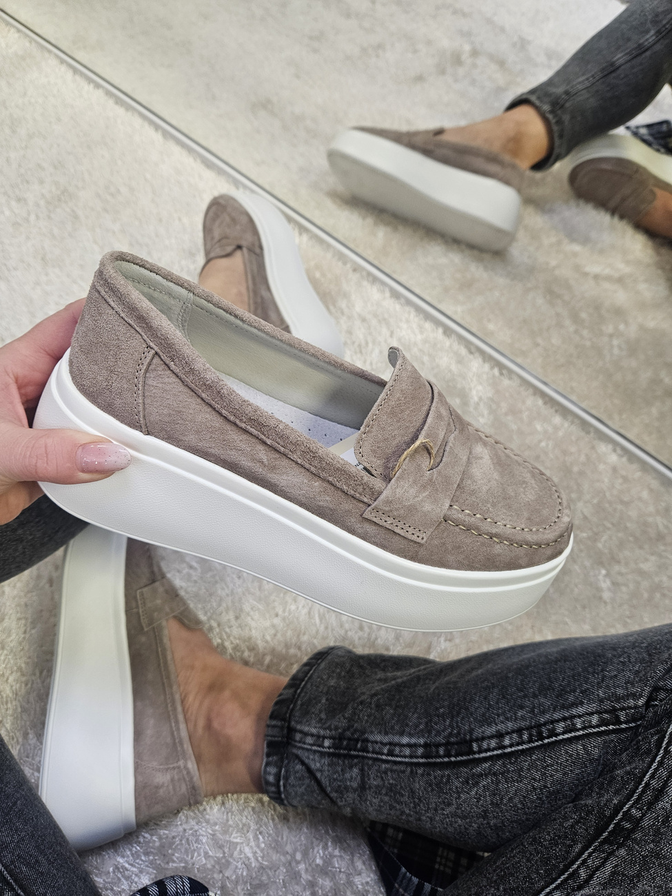 Mokasyny damskie na platformie ze skóry naturalnej beżowe