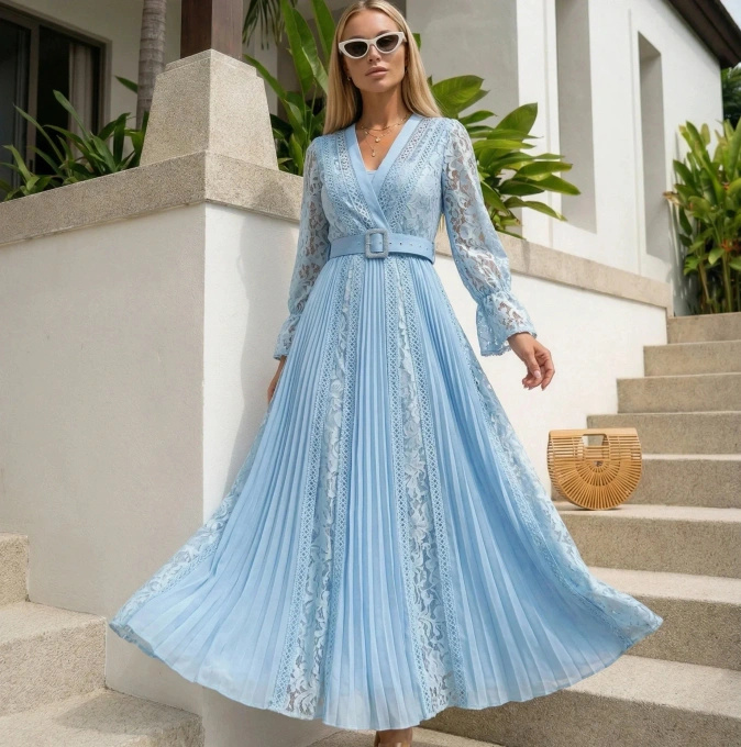 Sukienka maxi błękitna koronkowa plisowana elegancka na wesele z paskiem długi rękaw