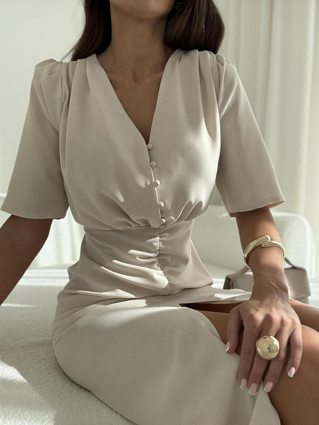 Elegancka midi SUKIENKA Z WISKOZĄ  VENEZIA BEŻOWA