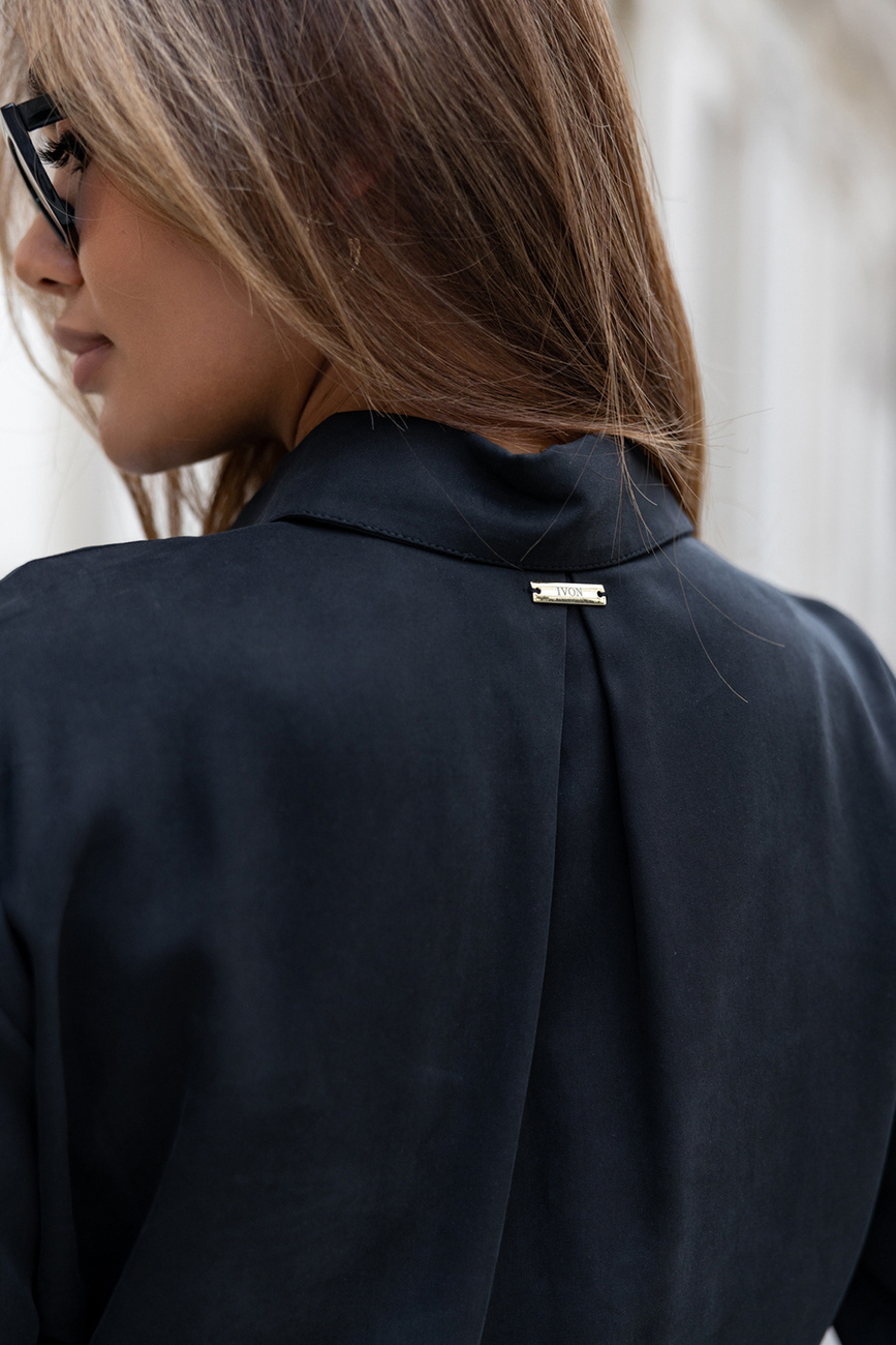 Czarna Koszula Emilie Ze Złotymi Guzikami