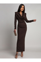 Elegancka Maxi Sukienka  z marszczeniem Misty z długim rękawem czekoladowa